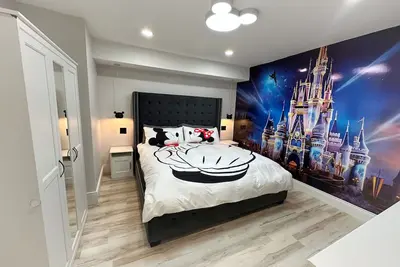 Image de Themed 12 min to Disney - Family friendly home