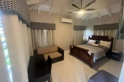 Image de Seascape Studio Near the Airport is modern & suitable for  business or vacation