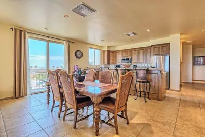 Image de Seabreeze Escape -2 Bedroom Condo - Bella Sirena
