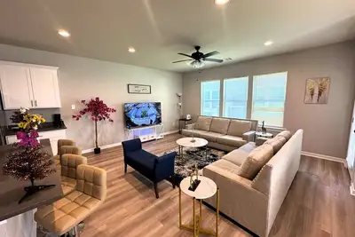 Image de The Modern and Stylish Hangout Hub by Lsu - Cb1022