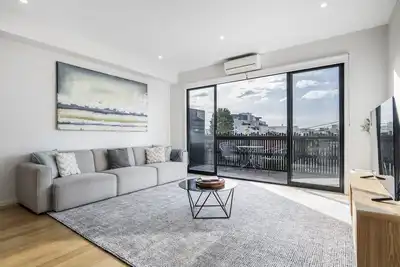 Image de Northcote 3-Bed Townhouse Near Cafés & Shops