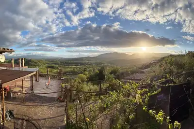 Image de Maison à flanc de colline avec vue fantastique - 7 lits - à seulement 1 heure de Rome