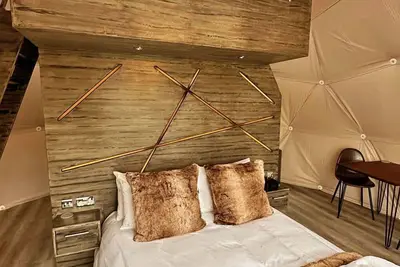 Image de Magnifique maison de vacances pour 4 personnes avec Wifi, bain à remous, terrasse et parking