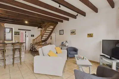 Image de Maison en pierre avec jardin pour 4 personnes
