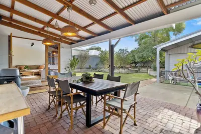 Image de Home Among the Gum Trees