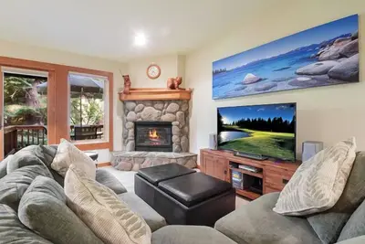 Image de 2 Bedroom w Complex Year Round Hot Tub (Tc110)