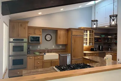 Image de 3 Bedroom near Hyatt w Garage (1000la14)