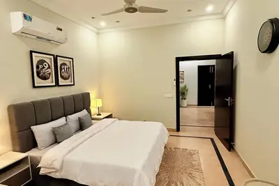 Image de 2bhk Private Ground Floor House Unit City Centre