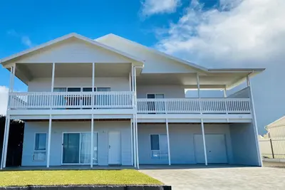 Image de Sea Escape - Sea Views! Short walk to Tavern! Off Peak Special available!
