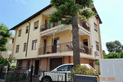 Image de Family house on the sea and mountains, in a quiet area, domestic animals👍.