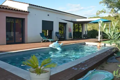Image de Maison Ultra moderne au Calme, avec Piscine dans le Var sans vis-à -vis 5 étoiles