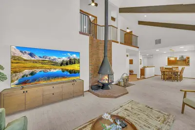 Updated modern cabin in Sunriver!