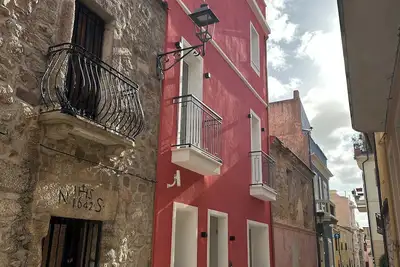 Image de Cavour Suites 31, Olbia Old Town Duplex, King Bed, Office, Gated Parking