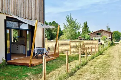 Image de Gîte belle campagne, calme, animaux, bain extérieur. Idéal pour la famille.