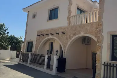 Image de Villa with 3 bedrooms for up to 6 people and access to the pool