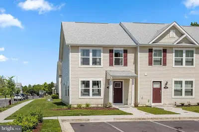 Image de Fabulous townhome in a safe community in Cambridge