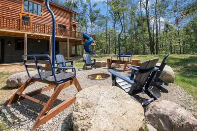 Image de New Log Cabin, Close to Golf, Skiiing & Beaches