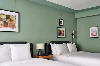 Image de Romer Queens | 3 Units w/ Bar | Restaurant | Near Broadway!