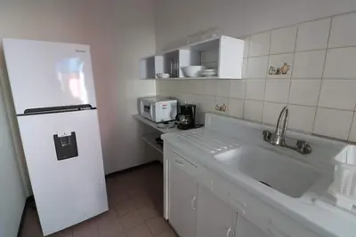 Image de Spacious remodeled apartment