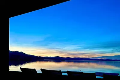 Image de Amazing lake view! Walk to ski shuttle.