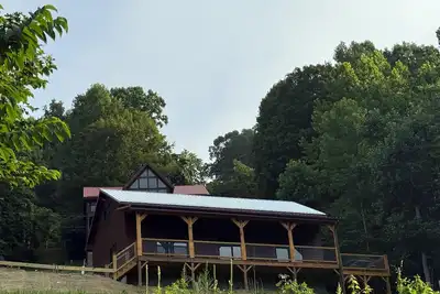 Image de Brand new cabin with Dock & Lake Access