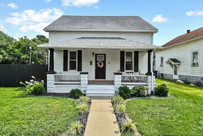 Image de Private House - Sleeps 8 - 13 Min to Downtown Stl