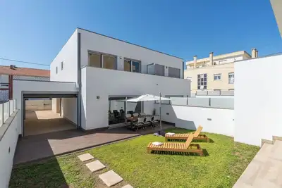 Image de Stylish Home w/ Garage and Terrace by HostWise