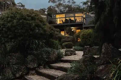 Image de Oceanview Lorne Stay | Walk to Beach & Shops | Family-Friendly, Sleeps 8