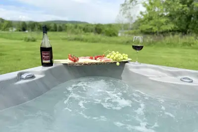 Image de Mountain View Chalet w/ Hot Tub, Fire Pit, Bbq, Ev