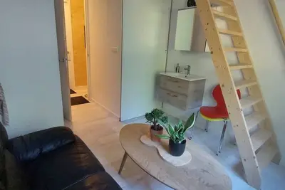 Image de Farmhouse with 3 fabulous studio's in Ijzendijke -´Vergroening´