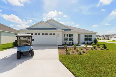 Image de 3/2 in The Village of Waters Edge w/ Golf Cart