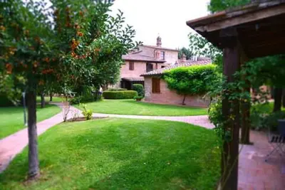 Image de Joli appartement pour 6 personnes avec Wifi, piscine, climatisation, Tv et véranda