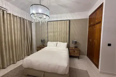 Image de Spacious villa ideal for large families, close to city centre and local shops