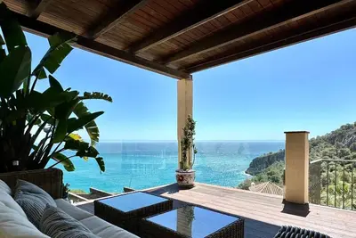 Image de Maison de Vacances « Belle Maison avec Vue Imprenable sur la Mer » avec Vue sur la Mer, Wi-Fi et Climatisation