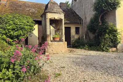Image de L'Orangerie, Maison à la campagne avec jardin et grande salle à vivre!