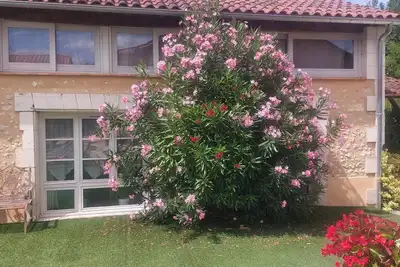 Image de Gîte 'La Bergerie' avec piscine partagée, terrasse privée et Wi-Fi