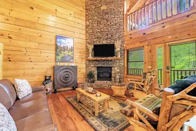 Image de Smoky Bear Cabin: Your Dream Retreat in the Heart of the Great Smoky Mountains