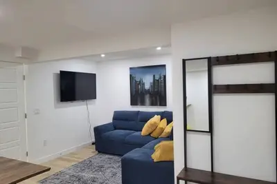 Image de Luxury One Bedroom Private Suite.