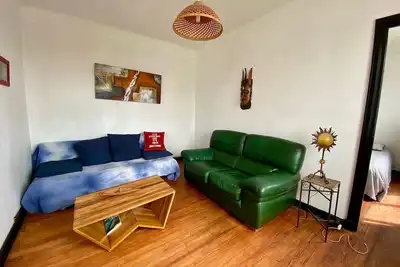 Image de Grand t2 avec vue dégagée