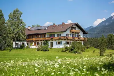Image de Appartement '180 Grad' avec vue sur la montagne, terrasse privée et Wi-Fi