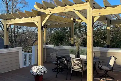 Image de Heart of Downtown Luxury 4 Bed 3. 5 Ba Newer Construction with Rooftop Deck