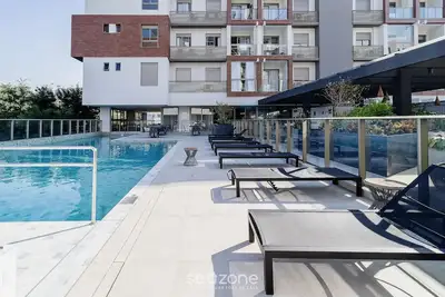 Image de Stay in a Building With a Pool, Gym, and Leisure - Ssl