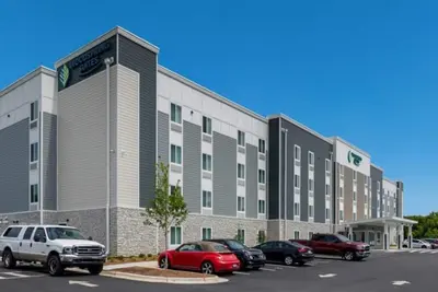 Image de Perfect Spot for Denver Visitors – 3 Units Near Zoo, Stadium & Wildlife Refuge