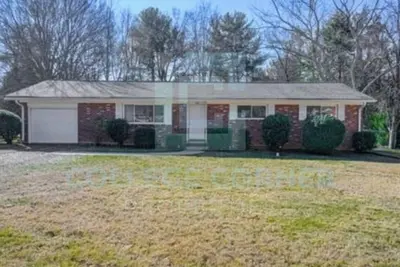Image de Spacious 4-bedroom house in delightful Winston-Salem with Ac