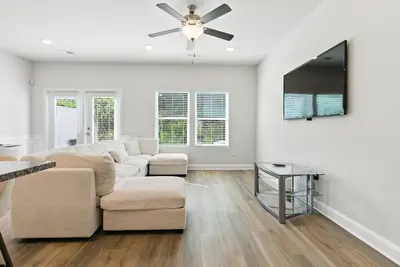 Image de New! Charming Easley Retreat with Private Yard