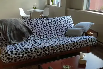 Image de B-Large charming downtown apartment B!