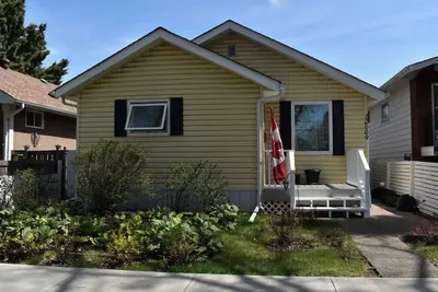 Image de Bungalow with Oasis and Gazebo