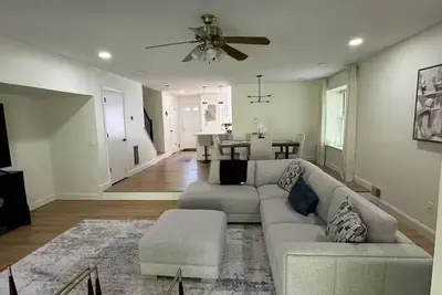 Image de Lux home near Rt 3/Mht/mountain/lake/ocean/Boston