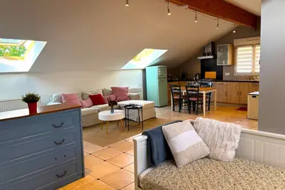 Image de Charmant appart. acceptant animaux dans vignes avec jardin, terrasse et climatisation.