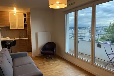 Image de Studio de 29 m² avec balcon à Issy-les-Moulineaux